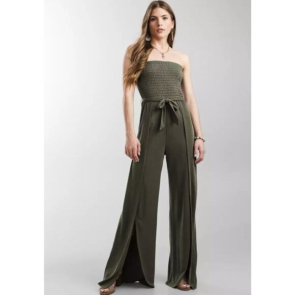 Daytrip One Piece Jumpsuit Sz M Olive Green Stretch Smocked Strapless Split Leg - Picture 1 of 10